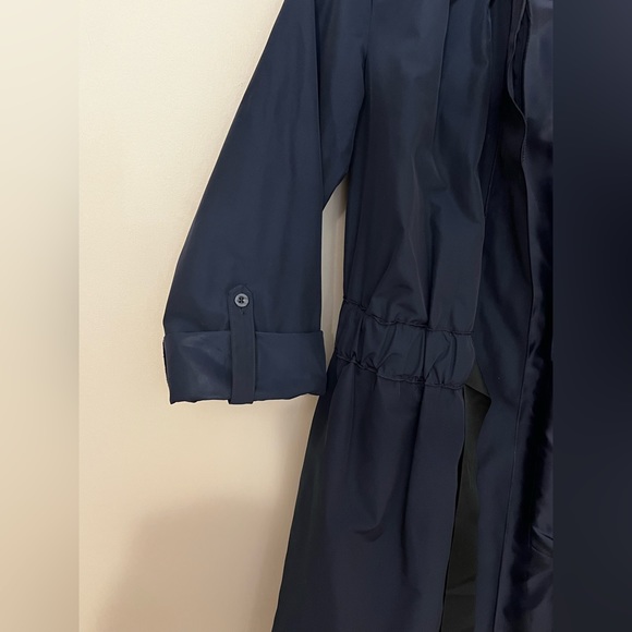 Vera Wang Rain Trench with Tie Waist - Picture 3 of 7